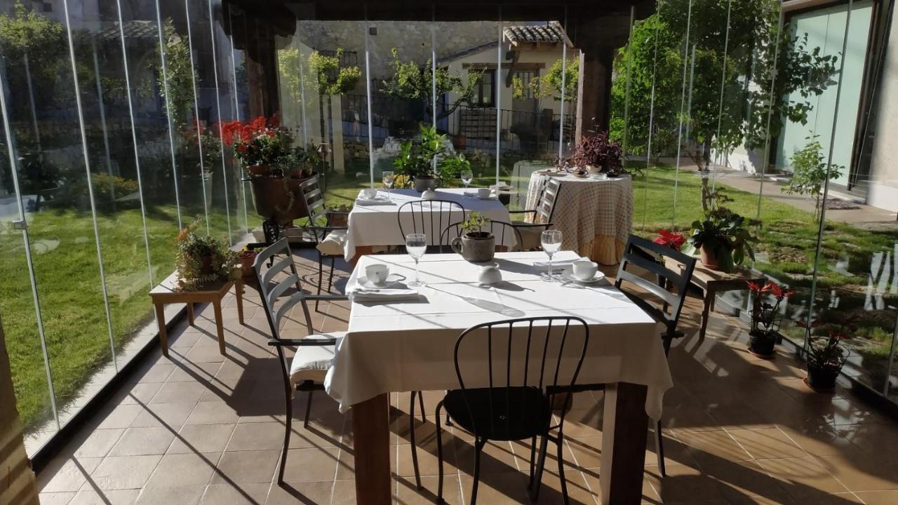 La Posada De Las Casitas Ampudia Exterior photo